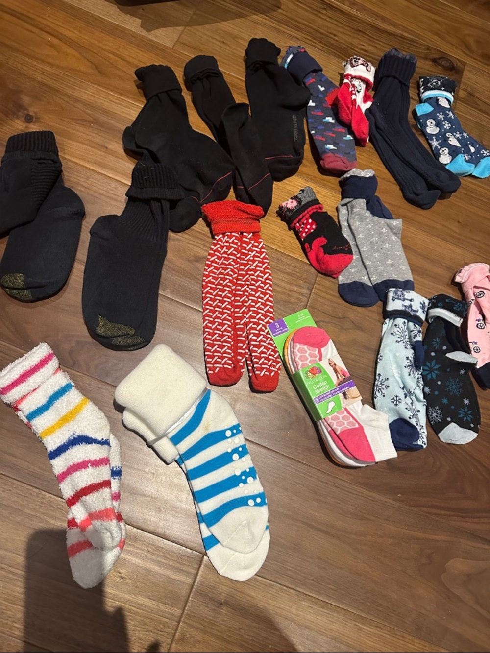 Set of 21 socks - woman’s  and men’s variety. Various brands.